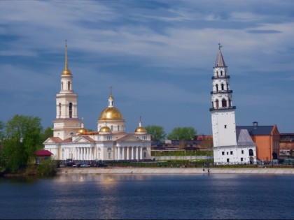 Foto: architektonische monumente, andere plätze, Schiefer Turm von Newjansk, Jekaterinburg