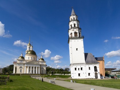 Foto: architektonische monumente, andere plätze, Schiefer Turm von Newjansk, Jekaterinburg