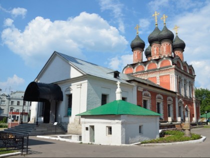 Foto: architektonische monumente, Hohe-Petrowski-Kloster, Moskau