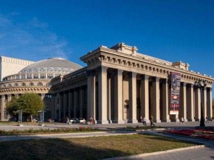 Foto: andere plätze, Opern- und Ballett-Theater, Nowosibirsk