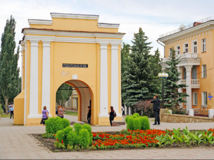 Foto: architektonische monumente, andere plätze, Tarisches Tor, Omsk
