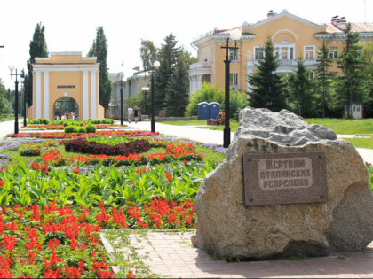 Foto: architektonische monumente, andere plätze, Tarisches Tor, Omsk