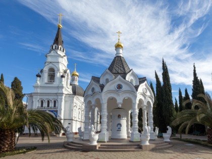 Foto: architektonische monumente, tempel und kultstätten, kathedralen und kirchen, andere plätze, Erzengel-Michael-Kathedrale, Sotschi