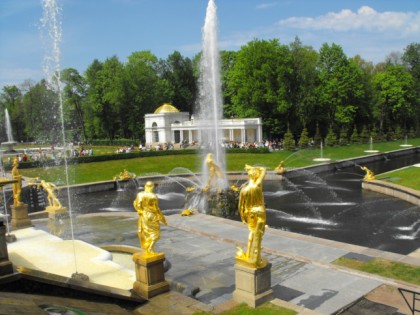 Foto: architektonische monumente, museen und ausstellungen, andere plätze, Schloss Peterhof, Sankt Petersburg