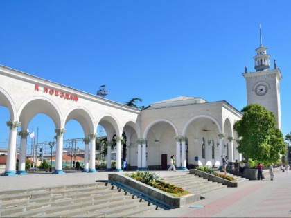 Foto: architektonische monumente, andere plätze, Bahnhof von Sumferopol, Simferopol