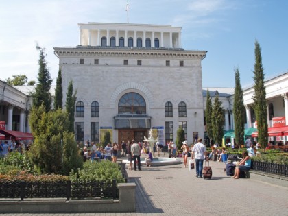 Foto: architektonische monumente, andere plätze, Bahnhof von Sumferopol, Simferopol