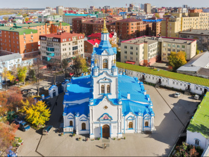 Foto: architektonische monumente, tempel und kultstätten, kathedralen und kirchen, andere plätze, Snamenski-Kathedrale, Tjumen