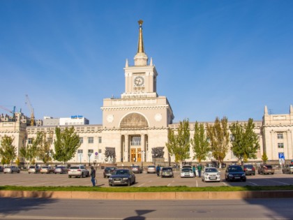 Foto: architektonische monumente, andere plätze, Hauptbahnhof von Wolgograd, Wolgograd