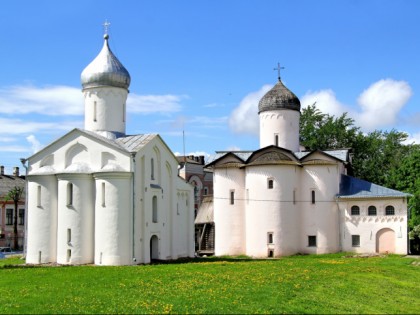 Foto: architektonische monumente, tempel und kultstätten, kathedralen und kirchen, andere plätze, Jaroslaw-Hof, Weliki Nowgorod