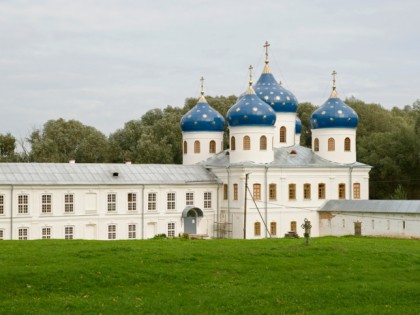Foto: architektonische monumente, tempel und kultstätten, kloster, andere plätze,  Kloster des Heiligen Georg, Weliki Nowgorod