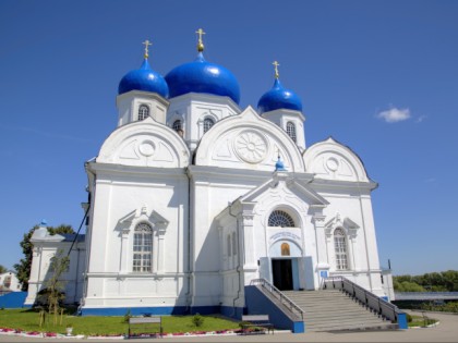 Foto: architektonische monumente, tempel und kultstätten, kloster, andere plätze, Mariä-Geburt-Kloster von Bogoljubowo, Wladimir