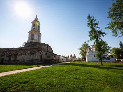 Foto: architektonische monumente, tempel und kultstätten, kloster, andere plätze, Mariä-Gewandniederlegungs-Kloster, Susdal