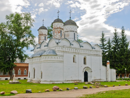 Foto: architektonische monumente, tempel und kultstätten, kloster, andere plätze, Mariä-Gewandniederlegungs-Kloster, Susdal