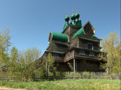 Foto: tempel und kultstätten, kathedralen und kirchen, andere plätze, Kirche im Dorf Nelasskoje, Wologda