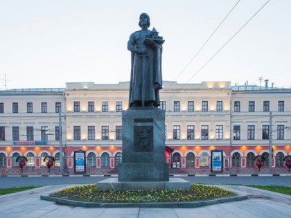 Foto: architektonische monumente, andere plätze, Denkmal für Jaroslaw den Weisen, Jaroslawl