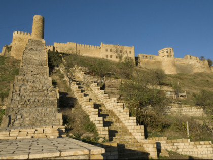 Foto: architektonische monumente, schlösser, burgen und paläste, andere plätze, Festung Naryn-Kala, Derbent