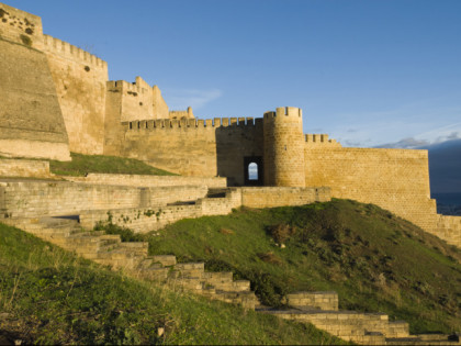Foto: architektonische monumente, schlösser, burgen und paläste, andere plätze, Festung Naryn-Kala, Derbent