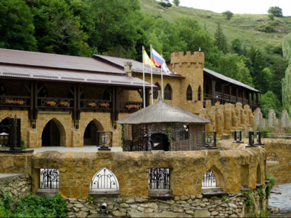 Foto: schlösser, burgen und paläste, andere plätze, Schloss der Liebe und der Arglist, Kislowodsk
