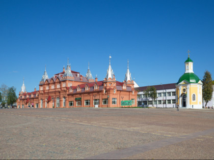 Foto: architektonische monumente, andere plätze, Krasnogorskaja-Platz, Sergijew Possad