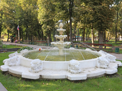 Foto: parks und unterhaltungsorte, Lopatin-Garten, Smolensk