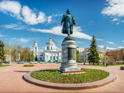 Foto: architektonische monumente, andere plätze, Afanassi-Nikitin-Denkmal, Twer