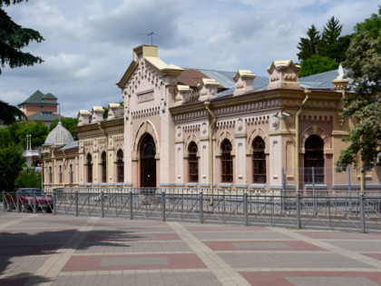 Foto: andere plätze, Bahnhof von Kislowodsk, Kislowodsk