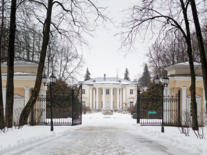 Foto: architektonische monumente, andere plätze, Landgut Wwedenskoje, Swenigorod