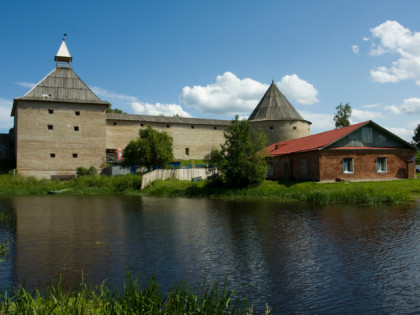 Foto: architektonische monumente, museen und ausstellungen, schlösser, burgen und paläste, Museumsreservat Staraja Ladoga, Staraja Ladoga