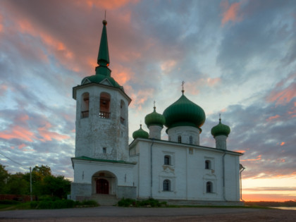 Foto: architektonische monumente, museen und ausstellungen, schlösser, burgen und paläste, Museumsreservat Staraja Ladoga, Staraja Ladoga