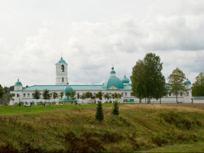 Foto: architektonische monumente, tempel und kultstätten, kloster, andere plätze, Alexander-Swirski-Dreifaltigkeitskloster, Staraja Ladoga