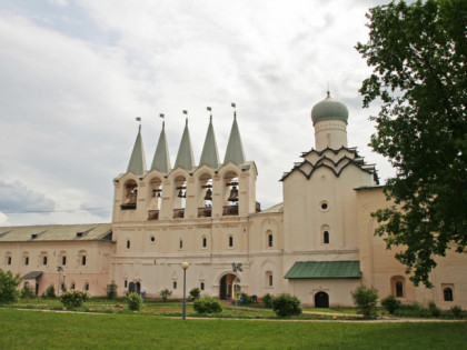 Foto: architektonische monumente, tempel und kultstätten, kloster, andere plätze, Tichwiner Kloster, Tichwin