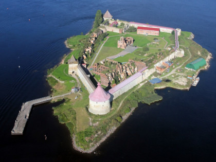 Foto: architektonische monumente, schlösser, burgen und paläste, andere plätze, Festung Oreschek, Schlüsselburg