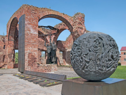 Foto: architektonische monumente, schlösser, burgen und paläste, andere plätze, Festung Oreschek, Schlüsselburg