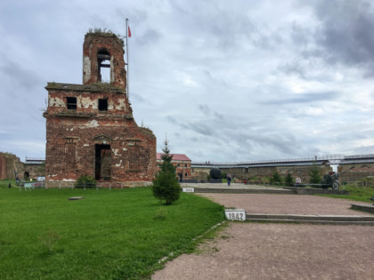 Foto: architektonische monumente, schlösser, burgen und paläste, andere plätze, Festung Oreschek, Schlüsselburg