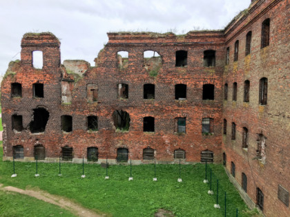 Foto: architektonische monumente, schlösser, burgen und paläste, andere plätze, Festung Oreschek, Schlüsselburg