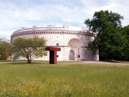 Foto: architektonische monumente, museen und ausstellungen, parks und unterhaltungsorte, Reduit Tilly, Glacis und Klenzepark, Bayern