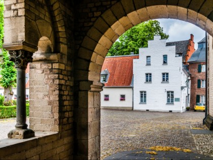 Foto: architektonische monumente, schlösser, burgen und paläste, Kaiserswerth, Nordrhein-Westfalen