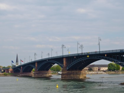 Foto: architektonische monumente, andere plätze, Theodor-Heuss-Brücke, Rheinland-Pfalz