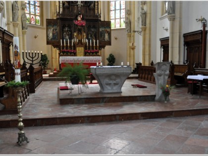 Foto: architektonische monumente, Neuötting - Stadtpfarrkirche St. Nikolaus, Bayern