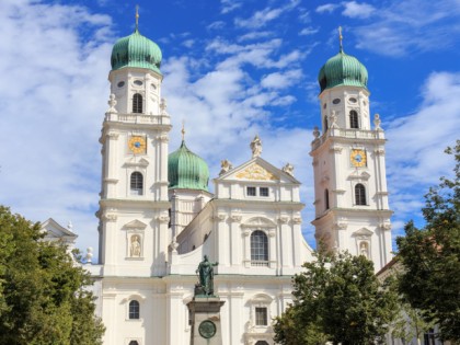 Foto: architektonische monumente, Der Passauer Stephansdom, Bayern