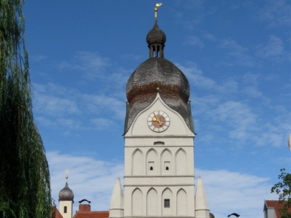 Foto: architektonische monumente, Stadtpfarrkirche St. Johann & Stadtturm, Bayern