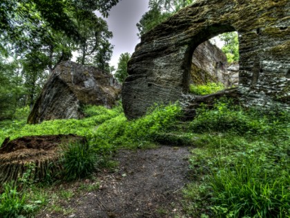 Foto: architektonische monumente, schlösser, burgen und paläste, Die Ruine der  Burg Rotenhan, Bayern