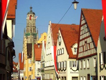 Foto: architektonische monumente, St.-Georgs- Kirche mit Turm "Daniel"  , Bayern