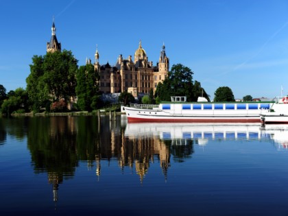 Foto: museen und ausstellungen, parks und unterhaltungsorte, schlösser, burgen und paläste, Schweriner Schloss, Mecklenburg-Vorpommern