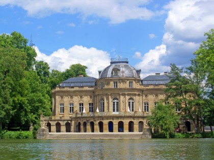 Foto: parks und unterhaltungsorte, schlösser, burgen und paläste, andere plätze, Seeschloss Monrepos, Schloss Favorite, Baden-Württemberg