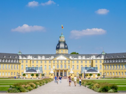 Foto: museen und ausstellungen, parks und unterhaltungsorte, schlösser, burgen und paläste, Schloss Karlsruhe, Baden-Württemberg